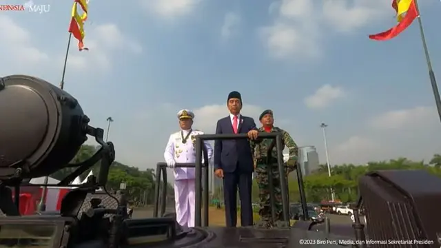 Presiden Jokowi memimpin upacara peringatan HUT ke-78 TNI di Monas, Jakarta, Kamis (10/5/2023)