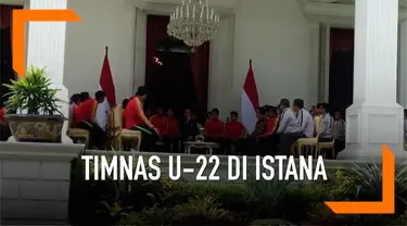 Presiden Joko Widodo menerima skuat timnas U-22 Indonesia yang baru menjuarai AFF setelah mengalahkan Thailand 2-1.