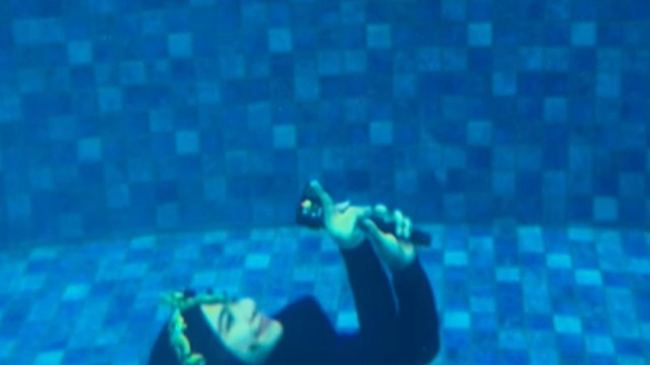 6 Potret Kolam Renang di Rumah Baru Ria Ricis, Dalamnya 5 Meter