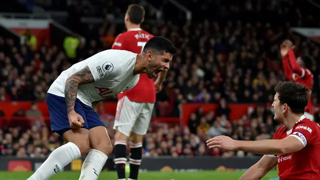 Bek Manchester United, Harry Maguire.