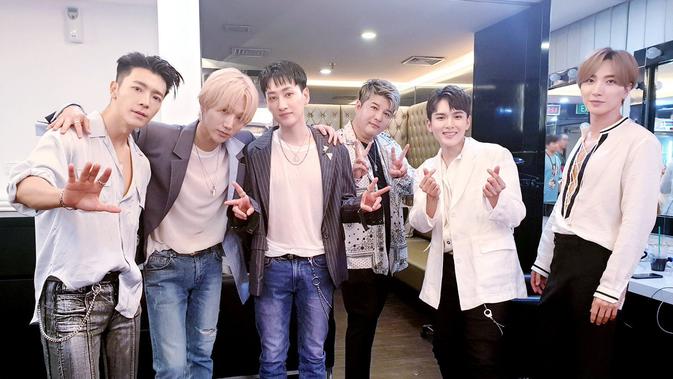 Super Junior di HallyuPopFest 2019 (Twitter/ SJofficial)