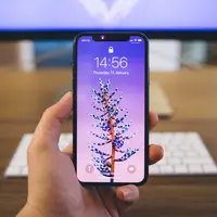iOS 15.4 segera meluncur, pengguna bisa buka kunci iPhone meski pakai masker. (pexels/rob eradus).