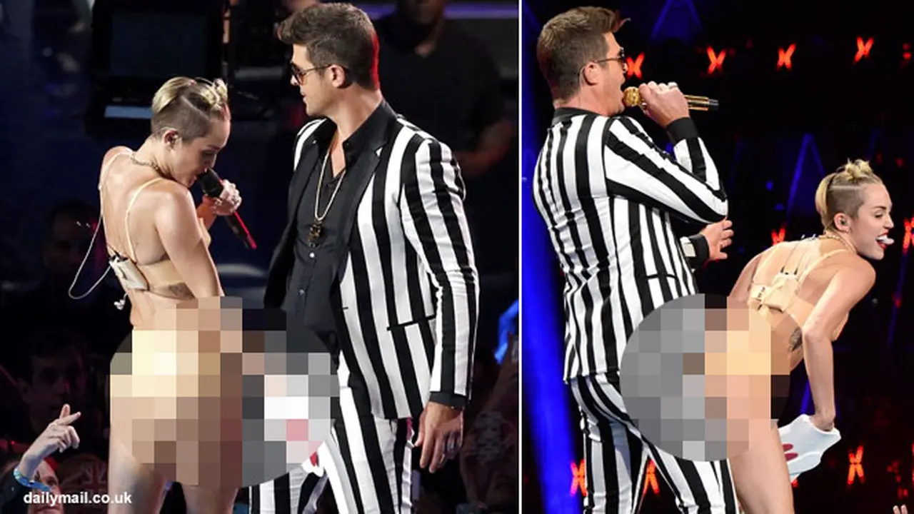 miley-130826b.jpg