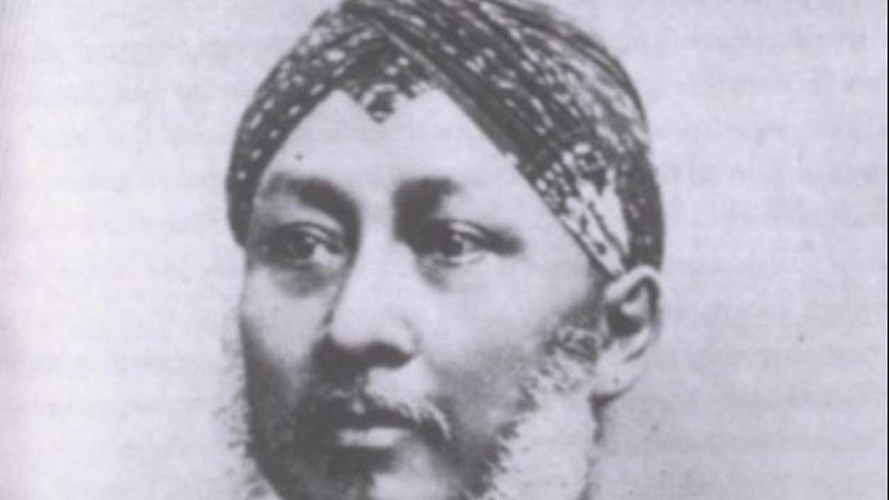 Bernama Lengkap K.R.M. Adipati Ario Singgih Djojo Adhiningrat