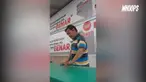 Berbagai irama dan tempo pun mampu ia mainkan dengan dinamis. 
