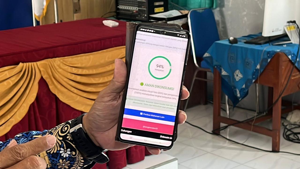 Cerdas dan Peduli, Guru SMAN 2 Karanganyar Ciptakan Aplikasi Pendeteksi Makan Bergizi Gratis