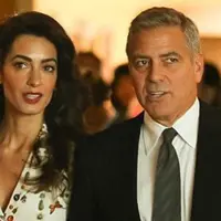 Tiga tahun lalu, tepatnya di tahun 2014 George Clooney mempersunting wanita idamannya, Amal Clooney. Belum lama ini pasangan suami istri ini juga baru saja dikaruniai sepasang anak kembar. (Instagram/amalclooney)