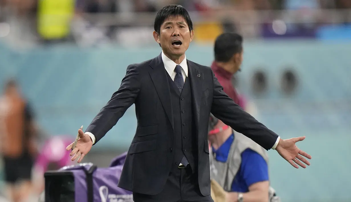 Pada babak kedua, pelatih Timnas Jepang Hajime Moriyasu melakukan beberapa pergantian pemain. Di antaranya ia memasukkan dua pemain yang merumput di Liga Jerman, yaitu Takuma Asano dan Ritsu Doan. (AP/Luca Bruno)