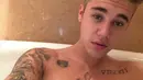 Psstt.. Justin Bieber juga pernah pamer foto saat di bathtub loh! (instagram/justinbieber)