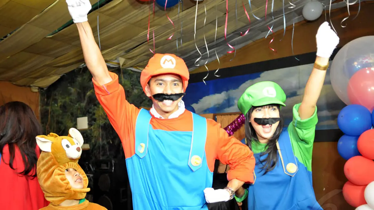 Fitri Tropica Jadi Mario Bros