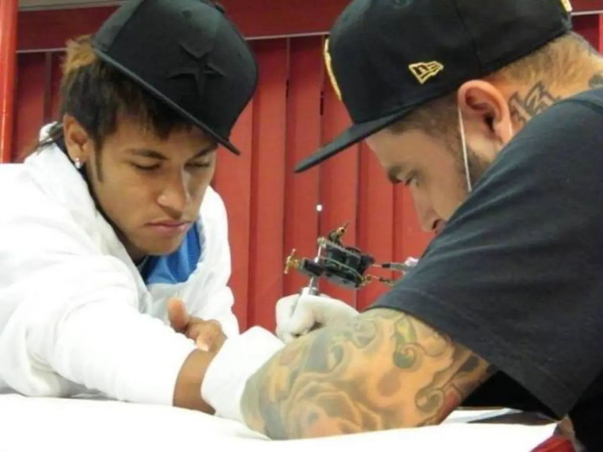 Tato neymar jr sale