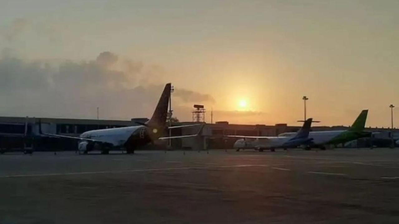 Tahukah Anda? Pesawat Super Air Jet Divert ke Palembang karena Cuaca Buruk di Jakarta