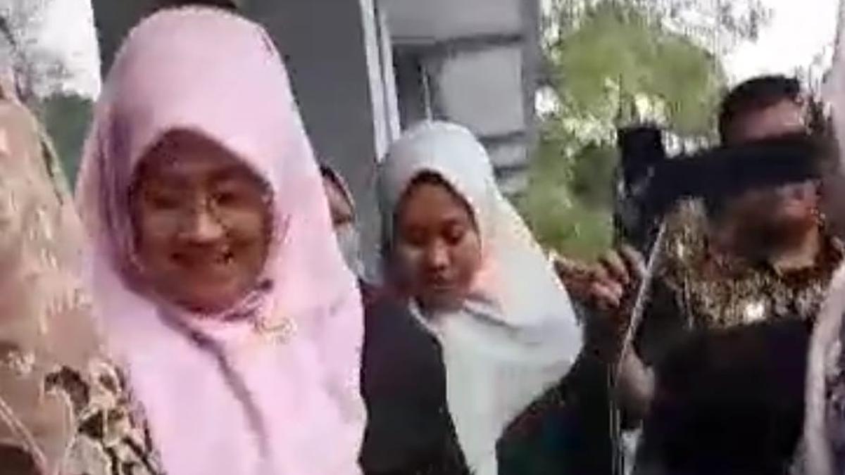 Ejekan Ketua DPRD Garut ke Pendemo soal PPPK Memantik Kemarahan Warga Berita Viral Hari Ini Minggu 7 Juli 2024