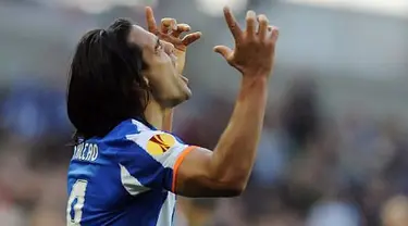 Luapan kegembiraan striker FC Porto Radamel Falcao usai mencetak gol ke gawang Sporting Braga dalam partai final UEFA Europa League di Dublin, Irlandia, 18 Mei 2011. AFP PHOTO/FRANCISCO LEONG