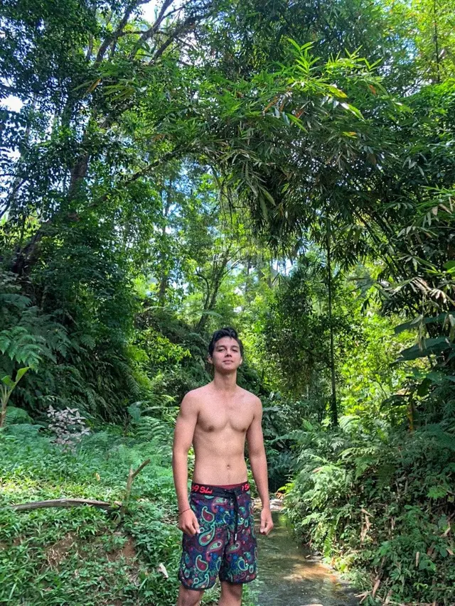 Junior Roberts bintang Vidio Sinetron Cerita Putih Abu Abu merupakan adik Cinta Brian dan Junior Roberts (Foto: Instagram @williamroberts08)