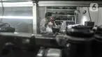 Pekerja menyelesaikan servis kamera di salah satu toko Metro Atom Plaza, Pasar Baru, Jakarta, Senin (15/11/2021). Pandemi Covid-19 yang melanda Ibu Kota hampir 2 tahun ini menyebabkan omzet toko dan jasa servis kamera di Pasar Baru anjlok hingga 70 persen.  (merdeka.com/Iqbal S Nugroho)