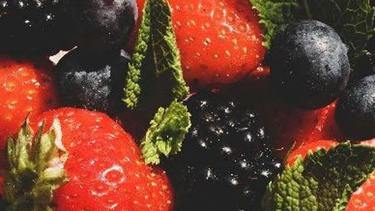 <b>5. Buah Beri</b>