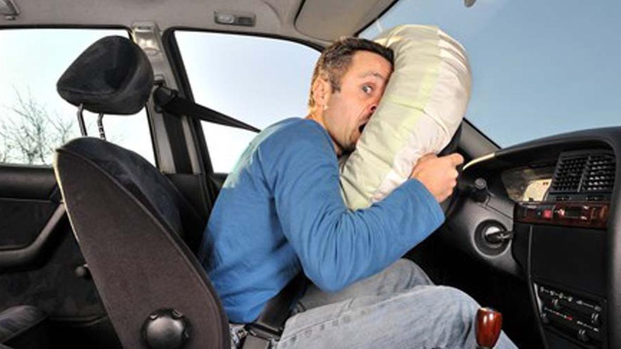 Mobil Tanpa Airbag dan Tak Pakai Seatbelt, Tubuh Bisa Melayang Saat Kecelakaan