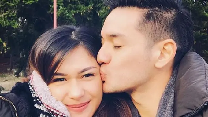 [Bintang] Andrew White dan Nana Mirdad