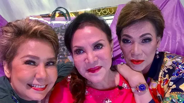 Berteman Baik, Ini 7 Potret Kenangan Dorce Gamalama Bareng Rekan Artis