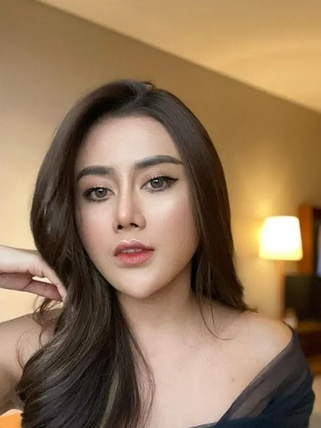 Adelia Ghisel (Instagram)