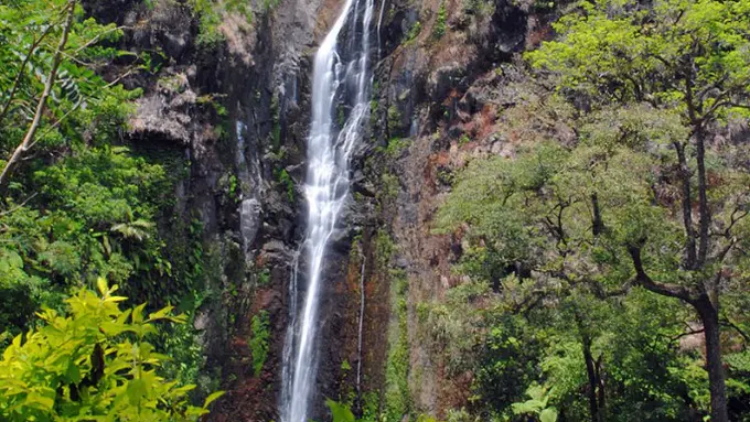 Potret Keindahan Air Terjun Sedudo Sebelum Longsor