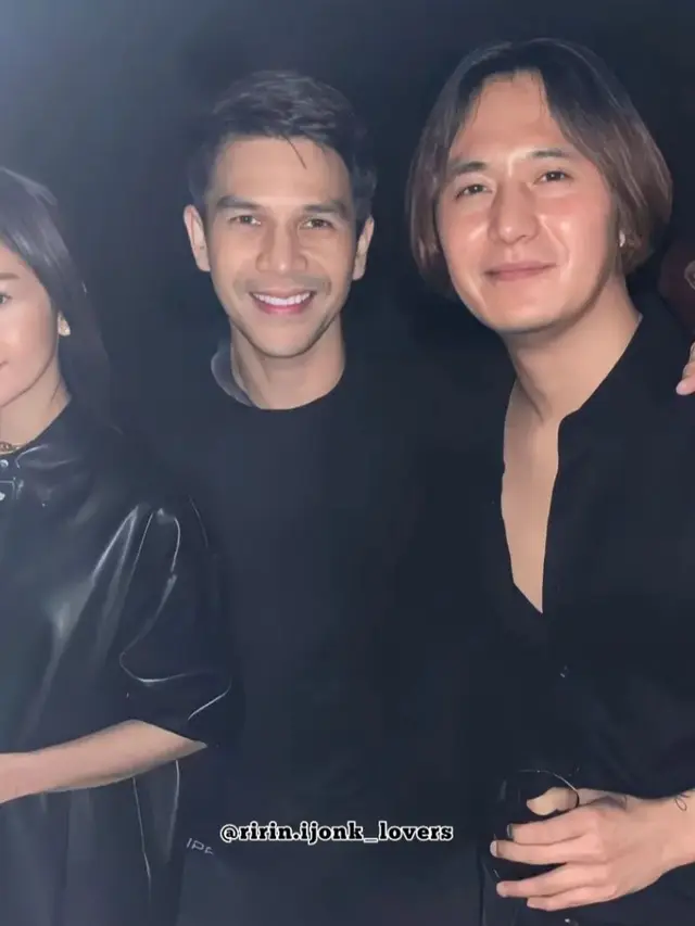 Ririn Dwi Ariyanti dan Jonathan Frizzy