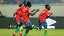 Para pemain Gambia merayakan kemenangan atas Benin pada laga Grup C Piala Afrika U-20 2023 di Haras El Hodoud Stadium, Alexandria, Mesir (27/2/2023). Gambia meraih tiket ke Piala Dunia U-20 2023 setelah sebelumnya lolos ke semifinal Piala Afrika U-20 2023 dengan mengalahkan Sudan Selatan 5-0 di babak perempatfinal. Kini Gambia telah menjejakkan kakinya di partai final untuk bersua Senegal setelah menang 1-0 atas Nigeria di semifinal. Laga final baru akan digelar pada 11 Maret 2023 mendatang. (CAF)