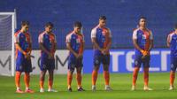 Asnawi Mangkualam (kedua dari kiri) bermain di AFC Champions League 2 2024/2025. (Dok. Port FC)