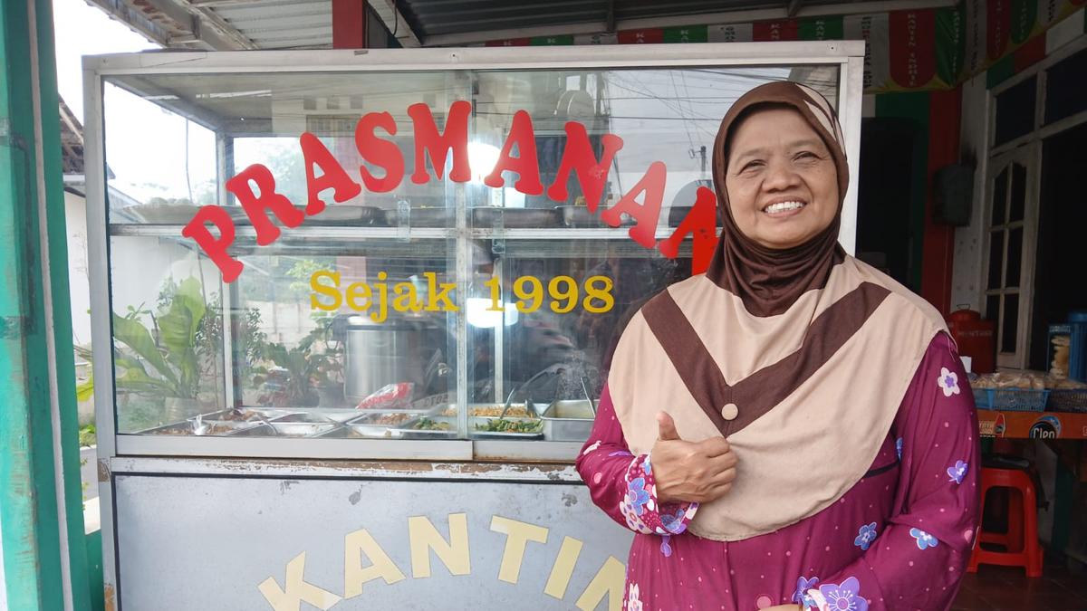 Bertahan 28 Tahun di Tengah Gempuran Tempat Makan Modern, Kantin Indhie Tetap Jadi Obat Kangen Mahasiswa Perantauan