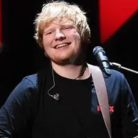 Ed Sheeran dan Dua Lipa (Foto: AFP / ANGELA WEISS, AFP / ARMEND NIMANI)