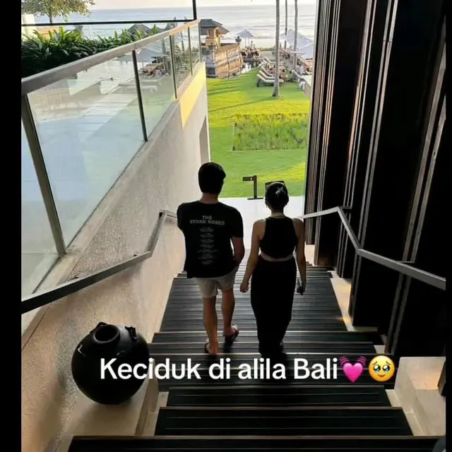 7 Potret Syifa Hadju dan El Rumi di Restoran Mertua Jennifer Coppen di Bali