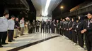 <p>Skuad Timnas voli putri Indonesia U-18 saat disambut pengurus PBVSI di Terminal 3 Bandara Soekarno Hatta, Tangerang, Jumat (14/6/2024) usai menempati peringkat kedua pada turnamen bola voli putri Princess Cup 2024.(Bola.com/Bagaskara Lazuardi)</p>