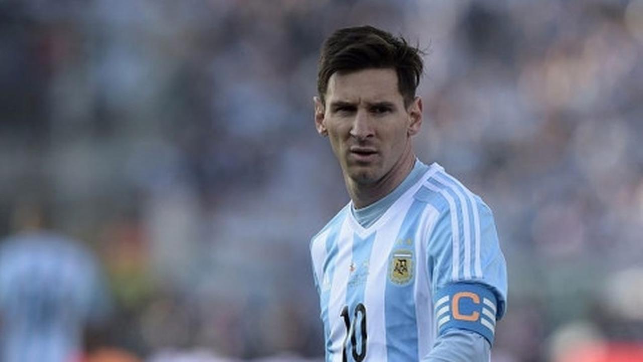 Messi dinilai tak pantas kapteni Argentina