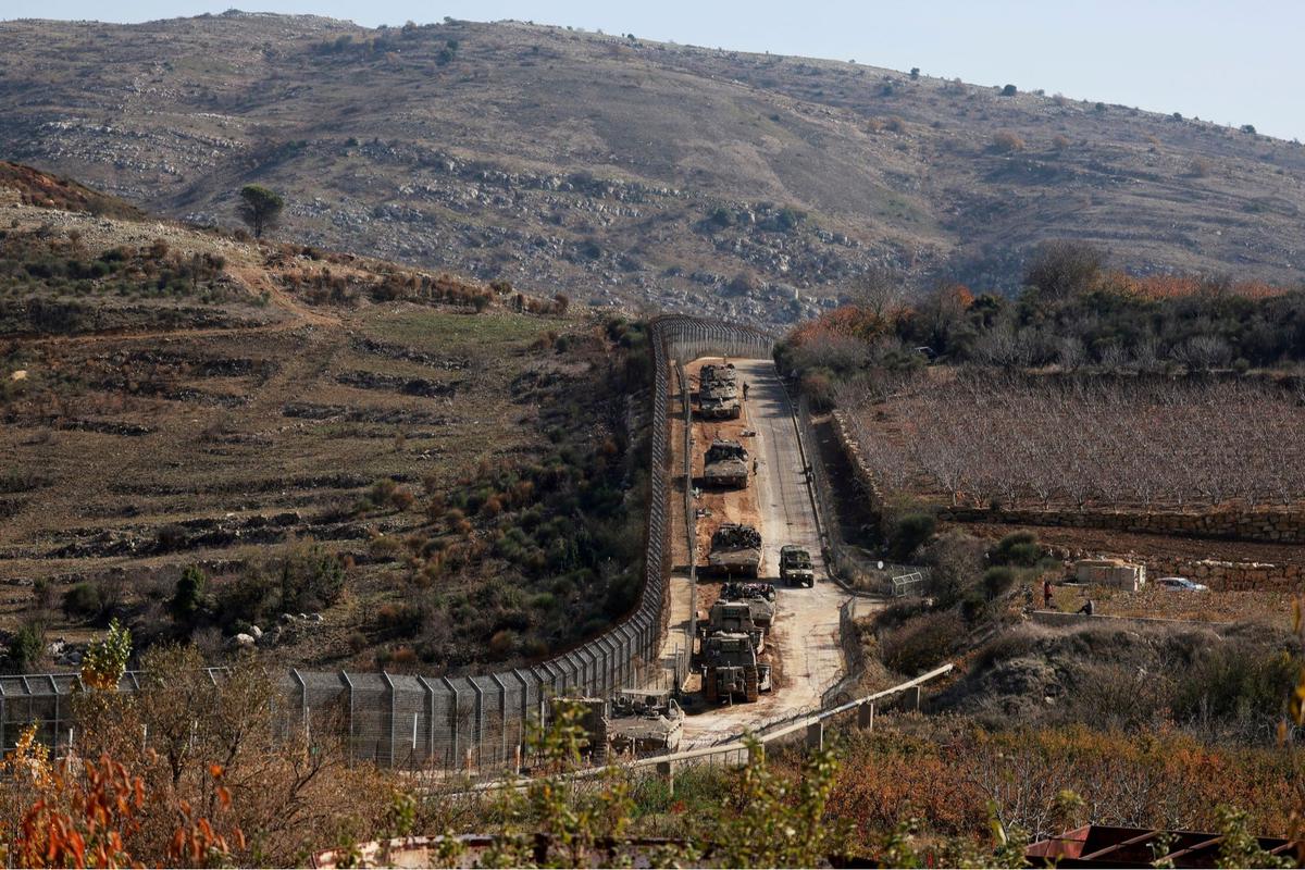 Tank dan Jet Tempur Israel Siaga di Dataran Tinggi Golan