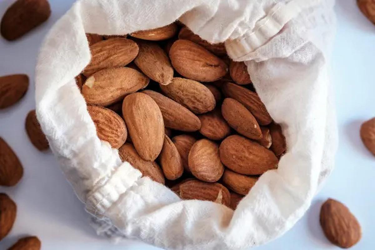 4 Manfaat Minyak Almond untuk Rambut dan Cara Menggunakannya