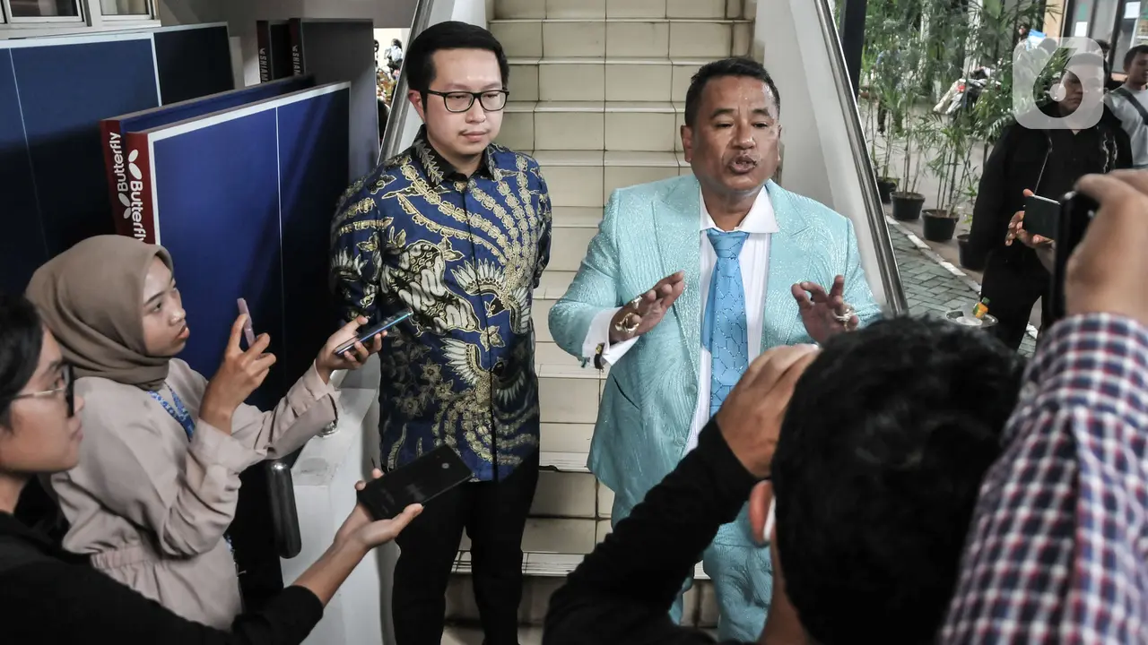 Kuasa hukum Irjen Teddy Minahasa, Hotman Paris