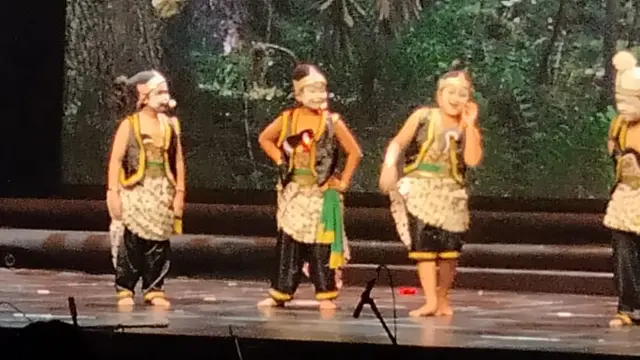Pertunjukan "Ksatria Pringgondani"