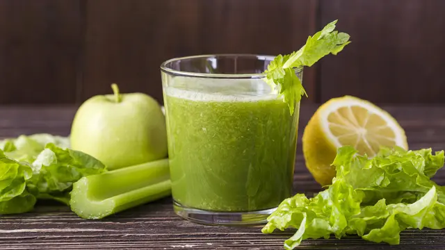 Rahasia Detoks Tubuh Alami dengan Rutinitas Jus Seledri Pagi Hari