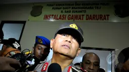 Kapolda Metro Jaya Inspektur Jenderal Unggung Cahyono saat tiba di Rumah Sakit Polri Kramat Jati, Jakarta Timur, Rabu (8/4/2015). Kedatangan Unggung untuk menengok empat korban ledakan yang terjadi di Tanah Abang.(Liputan6.com/Yoppy Renato)