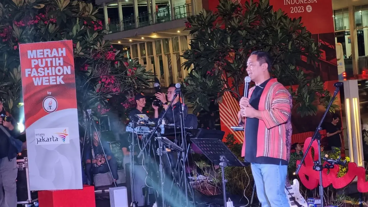 Ketua Umum DPP Taruna Merah Putih, Hendrar Prihadi