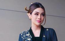 Pesona Celine Evangelista Foto bareng Jenderal TNI dan Istrinya, Penampilannya Curi Perhatian