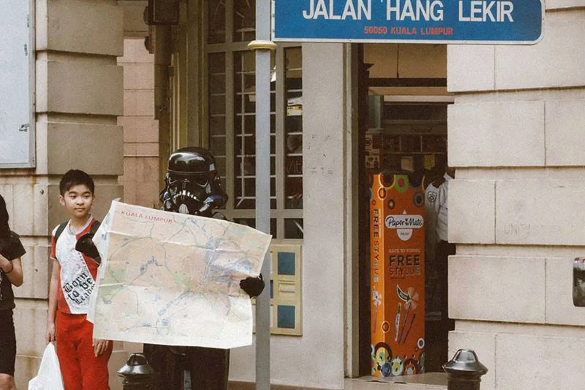 Foto Pasukan Star Wars Tersesat di Malaysia Ini Kocak Abis!