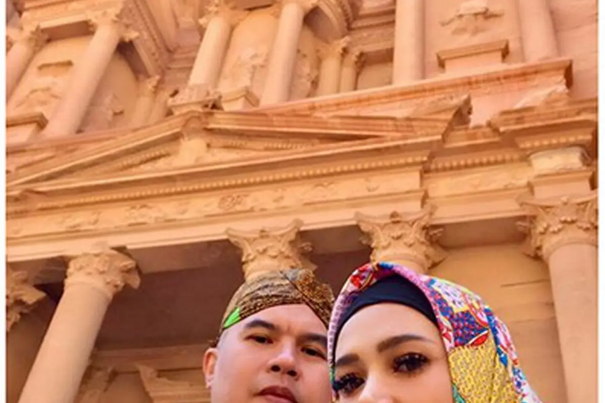 [Bintang] Ahmad Dhani dan Mulan Jameela