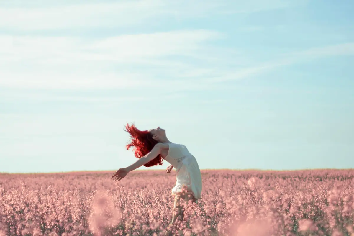 5 Cara Menumbuhkan Feminine Energy: Temukan Kekuatan dan Keanggunan Dalam Dirimu