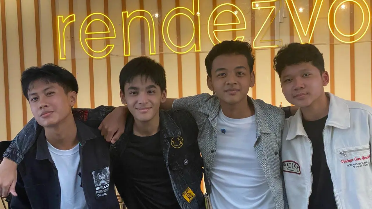 Starfire baru-baru ini merilis extended play (EP) atau mini album berjudul "Hanya Untukmu"
