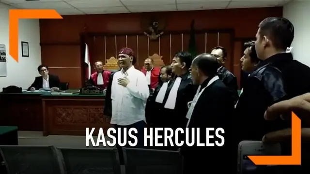 Hercules Rosario Marshal dituntut 3 tahun kurungan penjara dalam sidang kasus penyerobotan lahan tanpa izin yang digelar hari Rabu (27/2) di PN Jakarta Barat.