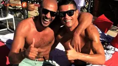 Kedekatan Ronaldo dengan Hari mulai membuat Madrid khawatir. Pasalnya, penyerang asal Portugal itu hampir setiap hari mengunjungi Hari di Rabat.