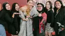 Selasa 15 Oktober 2024, Aghniny berhasil membuktikan bahwa bakat aktingnya mampu bersaing di level tertinggi. Penampilannya di ajang penghargaan tersebut, baik dari segi fashion maupun prestasi, menjadi sorotan utama yang membuat namanya semakin bersinar di industri perfilman. (Liputan6.com/IG/@aghninyhaque)