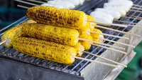 7 Cara Membakar Jagung Bakar Tanpa Arang Hitam, Dijamin Lebih Cantik dan Matang Merata